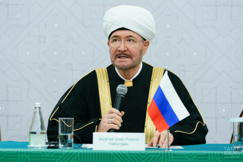 Равил Гайнетдин Казанны ислам дөньясының мәдәни башкаласы статусы алуы белән котлады