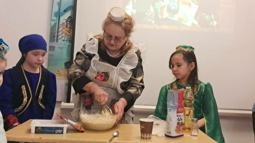 Бакуда Татар милли ашлары көненә багышланган чара узды