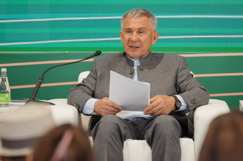 Миңнеханов Россия Кулланучылар кооперациясе системасын 195 еллыгы белән котлады