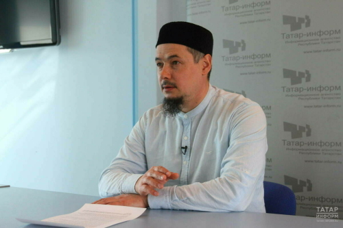 Йосыф хәзрәт Дәүләтшин: Тәравихны җәмәгатьтә укый алмасаң, ялгыз башкару да дөрес санала