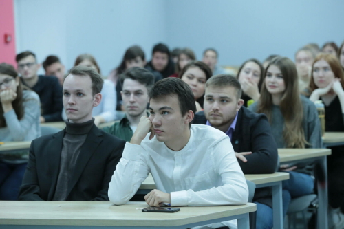 Казанда «Тел ачкычы» татар телен өйрәнү клубының чираттагы дәресе була