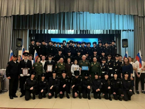 Лаеш техникумы студентлары махсус операциядә катнашучыларга адреслы ярдәм тапшырды