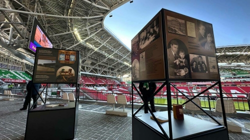 «Рубин» матчында атлет, гер күтәрүче һәм чаңгычы Муса Җәлилне күрсәттеләр