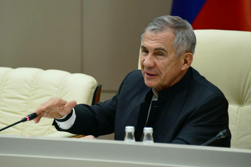 Рөстәм Миңнеханов Пасха бәйрәмендә чиркәүләрдә җәмәгать тәртибен тәэмин итәргә кушты