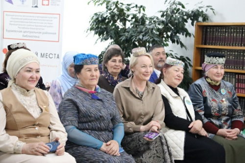 Башкортстанда татар хатын-кызлары өчен «Йөрәктән – йөрәккә» дип исемләнгән кичә узды