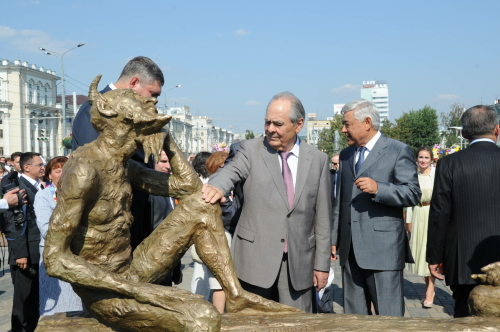 Минтимер Шәймиев: Замана сынауларын узганда карашыбыз әледән-әле Тукай иҗатына төбәлә