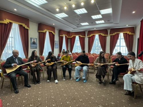 Казанда «Думбрачылар җыены» үтте