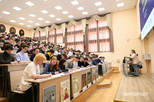 Казан дәүләт энергетика университеты студентлары «Татарча диктант» акциясендә катнашты