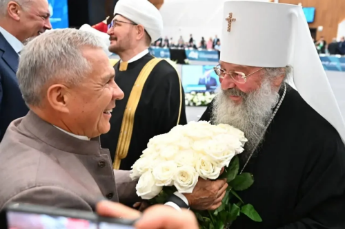 Миңнеханов Казан митрополиты Кириллны 65 яшьлек юбилее белән котлады