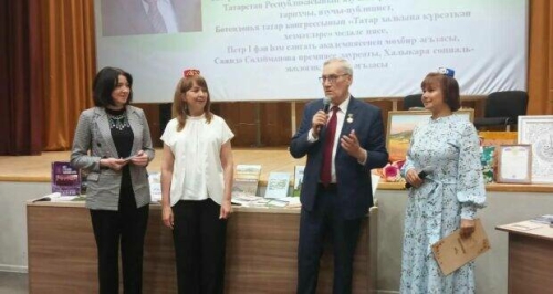 Азнакайда язучы Марсель Гариповның 80 яшьлек юбилеена багышланган кичә узды
