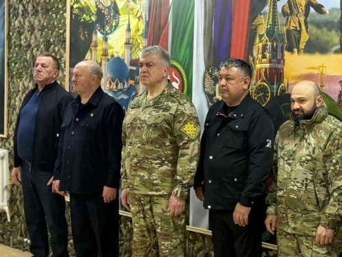 Наил Мәһдиев махсус операция хәрбиләрен якынлашып килүче Җиңү көне белән котлады 