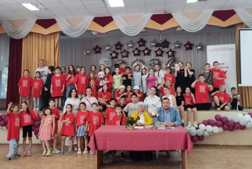 Әлмәт язучылары июньдә мәктәп укучылары белән җиде очрашу үткәргән