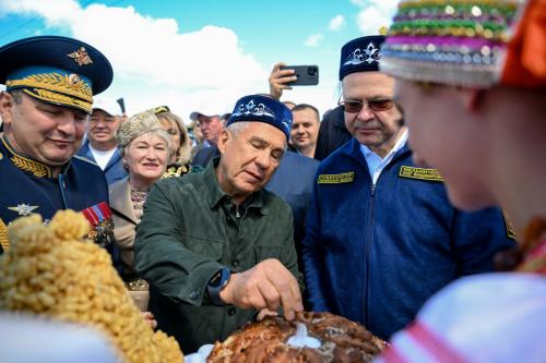 Рөстәм Миңнеханов: Сабантуй Россия халыкларын берләштерә
