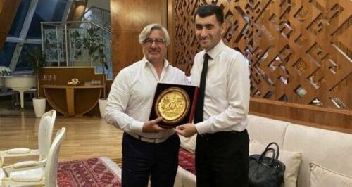 Васил Шәйхразыев Төрекмәнстан мәдәният министры Гурбанмырат Мырадалиев белән очрашты