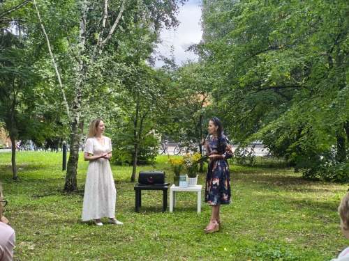 «Татарстанның яшел аптекасы»: Татарстанның дару үләннәренә багышланган китап чыкты