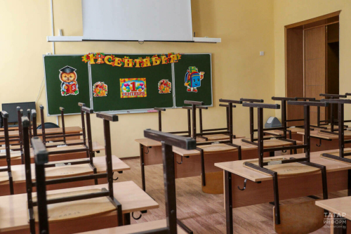 Юрист Курбаков: Мошенниклар уку елы алдыннан үзләрен укытучы дип таныштыра