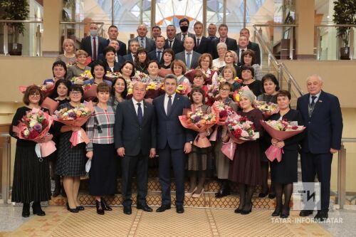 Туган телдә белем бирүче иң яхшы оешмаларны бүләкләү тантанасы