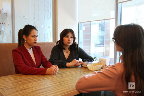 «Инстататарки» кызлары белән әңгәмә