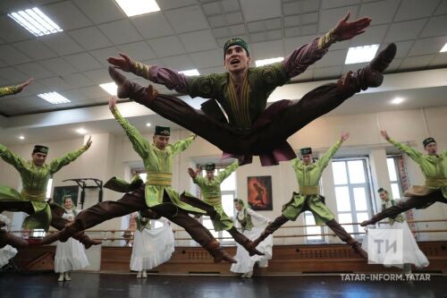 Татар дәүләт җыр һәм бию ансамбле репетициясе