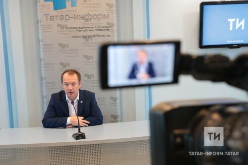 "Китап" радиосы мөхәррире Алмаз Миргаязов белән интервью