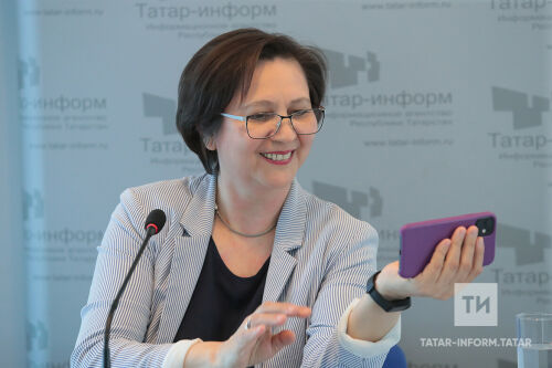 "Сөембикә" журналы баш мөхәррире Лариса Маликова белән интервью