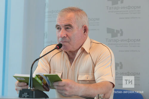 Шагыйрь Рифат Җамал белән интервью