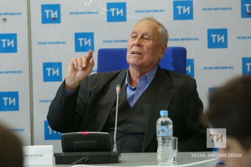«Сөннәтче бабай» спектакле премьерасына багышланган конференциядән фоторепортаж