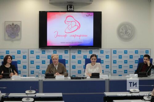 «Тәртип» радиосының яңа тапшыруларына багышланган матбугат очрашуыннан фоторепортаж