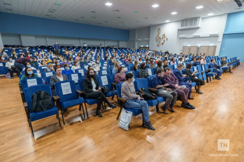 "Татар телен кызыклы укыту юллары" семинарыннан фоторепортаж