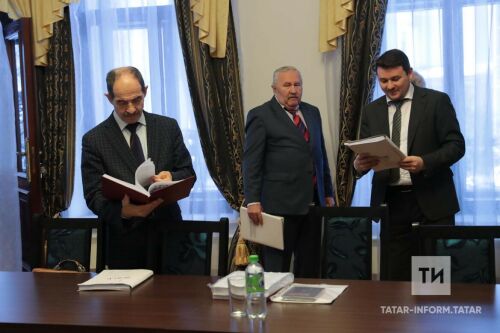 Әдәби конкурс комиссиясе утырышыннан фоторепортаж