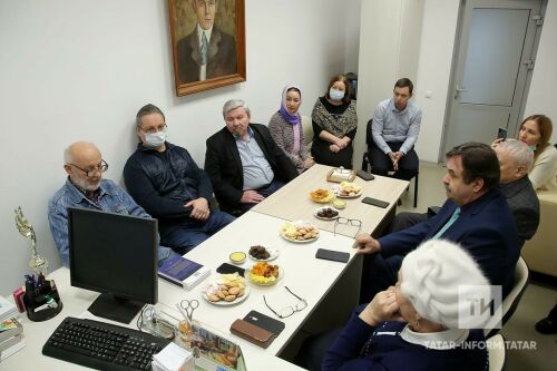МДУ профессоры Иҗат Сабитов белән очрашудан фоторепортаж