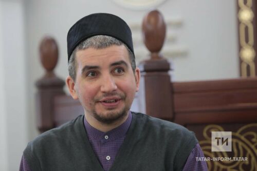 «Казан Нуры» мәчете имам-хатыйбы Алмаз хәзрәт Мөхлисов белән әңгәмәдән фоторепортаж