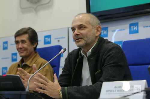 Башкорт академия драма театры гастрольләренә багышланган матбугат очрашуы