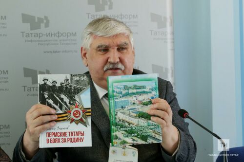 Бөтенроссия төбәк тарихын өйрәнүчеләр форумы турында интервьюдан фоторепортаж