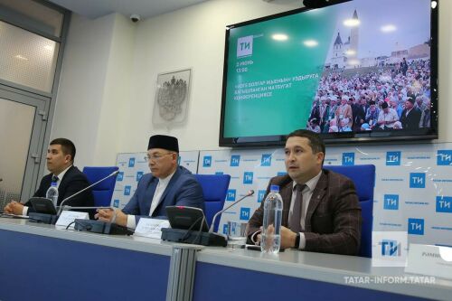 «Изге Болгар җыены»на багышланган матбугат очрашуыннан фоторепортаж