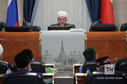 «Милли тормыш һәм дин» форумының «Халкыбызның рухи мирасын өйрәнү мәсьәләләре» темасы