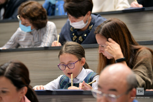 КФУда узган «Татарча диктант» акциясеннән фоторепортаж