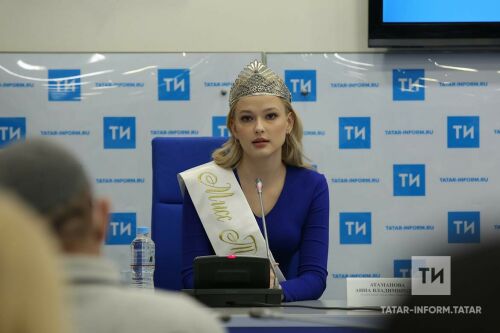 «Мисс Татарстан-2022» бәйгесенә багышланган матбугат чарасыннан фоторепортаж