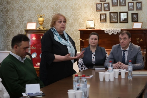 «Габдулла Тукай заманча социомәдәни киңлектә» дигән түгәрәк өстәлдән фоторепортаж