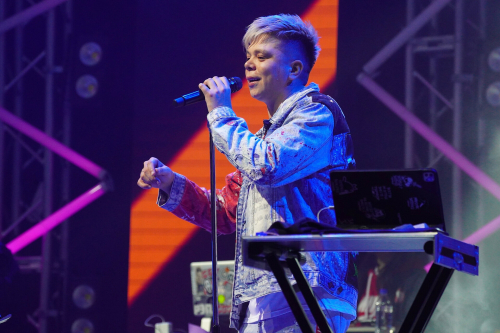 Элвин Грей концертыннан фоторепортаж