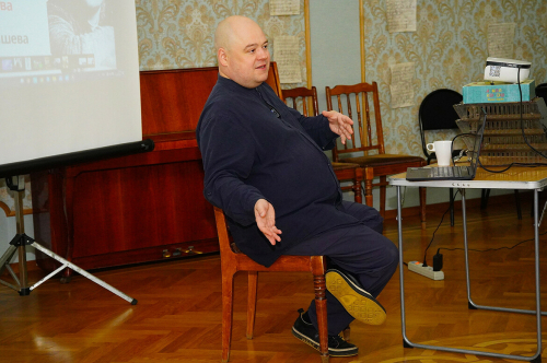 Нияз Игъламовның Салих Сәйдәшев иҗаты турында лекциядән фоторепортаж