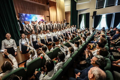 Казандагы 12нче гимназиянең 30 еллыгына багышланган бәйрәмнән фоторепортаж