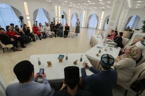 "Тәртип" радиосы үткәргән "Татар никахы" түгәрәк өстәленнән фоторепортаж