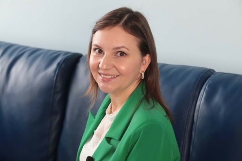 «Әйтер сүз» сәхифәсендә Айсылу Лерон белән туры эфирда әңгәмәдән фоторепортаж