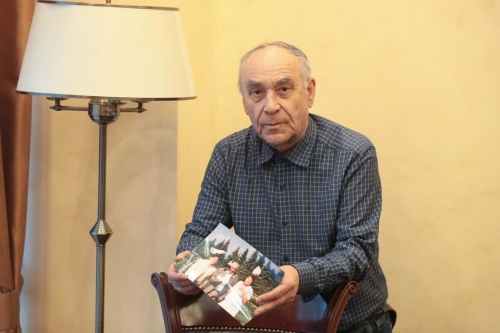 Журналист Габделбәр Ризванов белән әңгәмәдән фоторепортаж