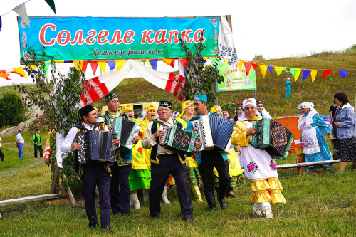 Арча районы Ташкичү авылында «Сөлгеле капка» фольклор фестиваленнән фоторепортаж