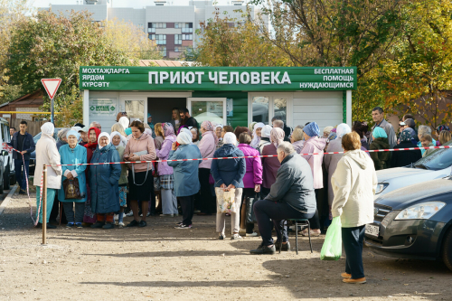 Әмәт бистәсендә «Приют человека» дип аталган мохтаҗларга ярдәм күрсәтү ноктасы ачылышыннан фоторепортаж