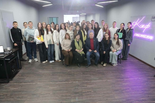 Фотохәбәрченең заманча эше турында Рамил Гали лекциясеннән фоторепортаж