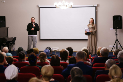 Татарстанның халык язучысы Мөхәммәт Мәһдиев иҗатына багышланган кичәдән фоторепортаж