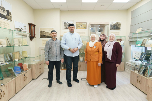 «Мөхәммәдия» мәдрәсәсендә урнашкан Галимҗан Баруди халык музееннан фоторепортаж